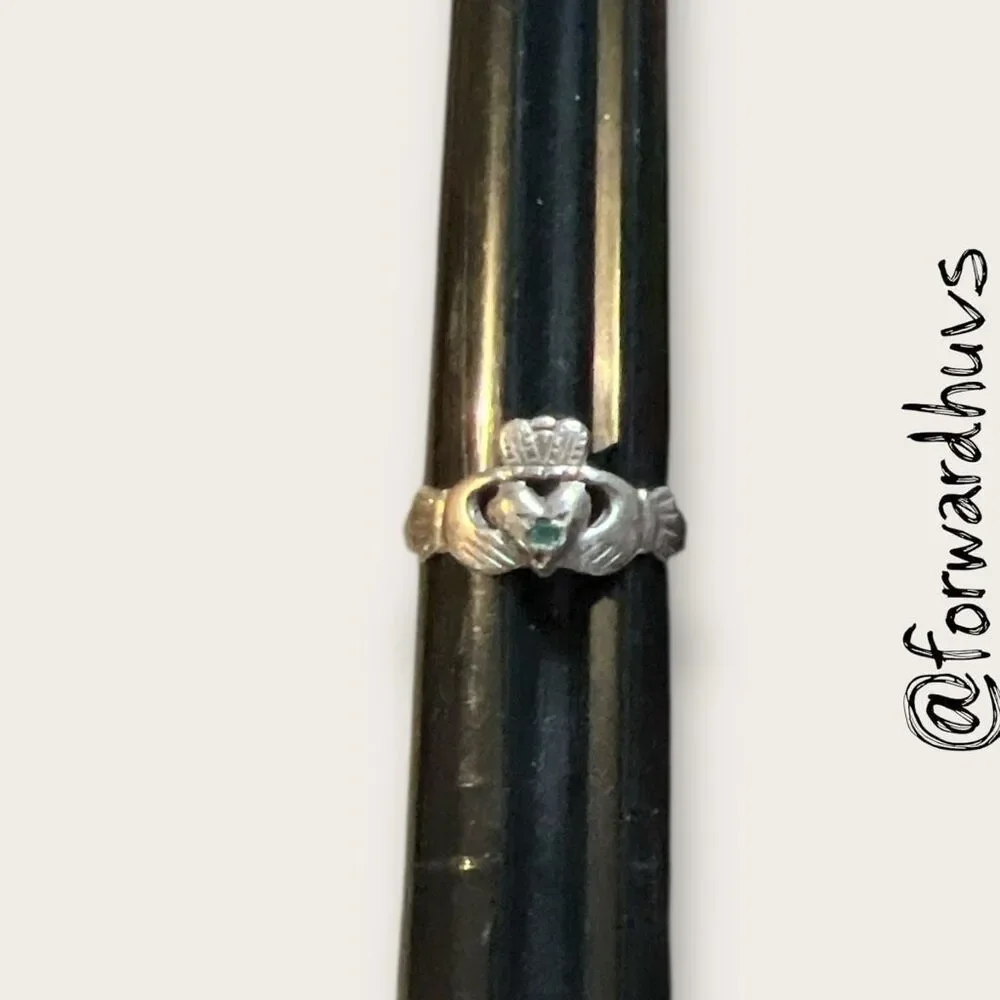 Sterling Silver Claddagh Ring – Size 6.25 – Emerald Glass Accent
